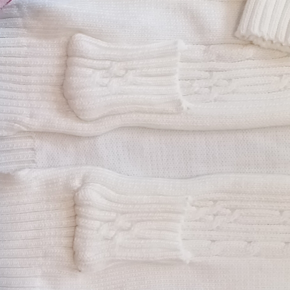 Sweater - Picture 3 of 3